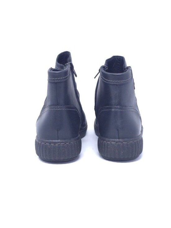 Amazon.com | Clarks Collection Women Clarks Collection CarolineOrchid Ankle Boot, Black Leather, 9.5 Wide US
